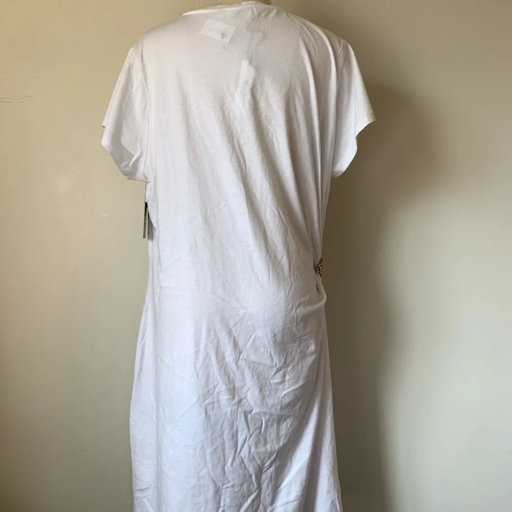 Express White Garment with Tags - Picture 5 of 6